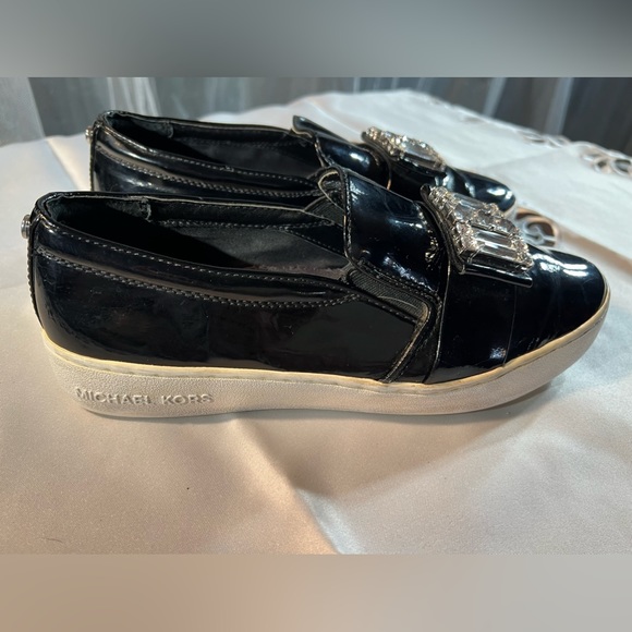 Michael Kors black shiny sneakers with cute silver stones. Very comfortable 8.5 - Picture 6 of 9